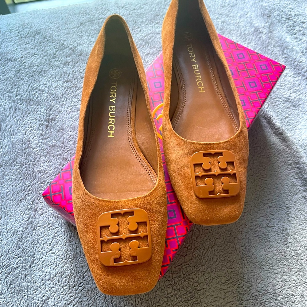 Tory Burch 10 1/2 Georgia Ballet flat in silk suede